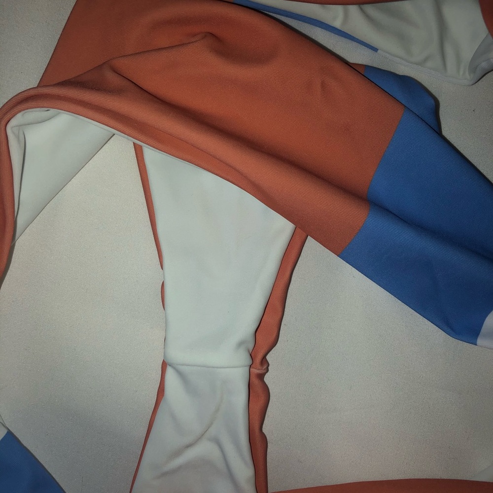 bikini set - Picture 3 of 3